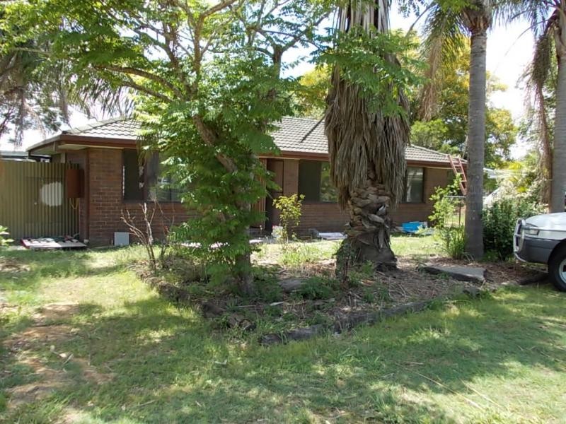 2 White Street, Bundamba QLD 4304