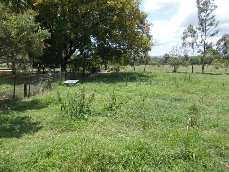 2 White Street, Bundamba QLD 4304
