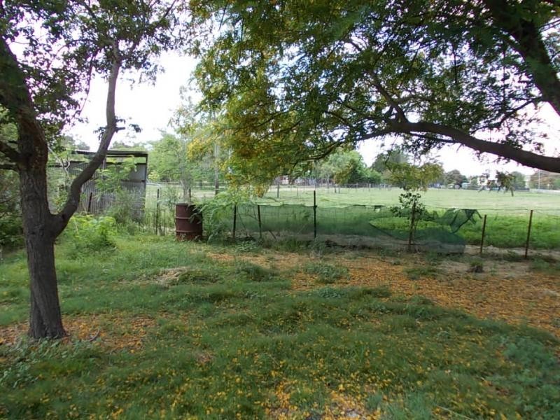 2 White Street, Bundamba QLD 4304