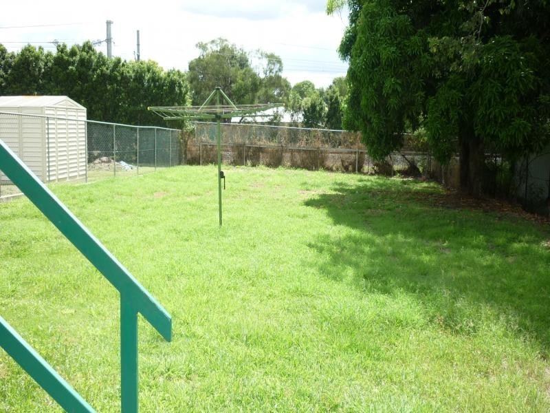 52 Railway Street, Booval QLD 4304