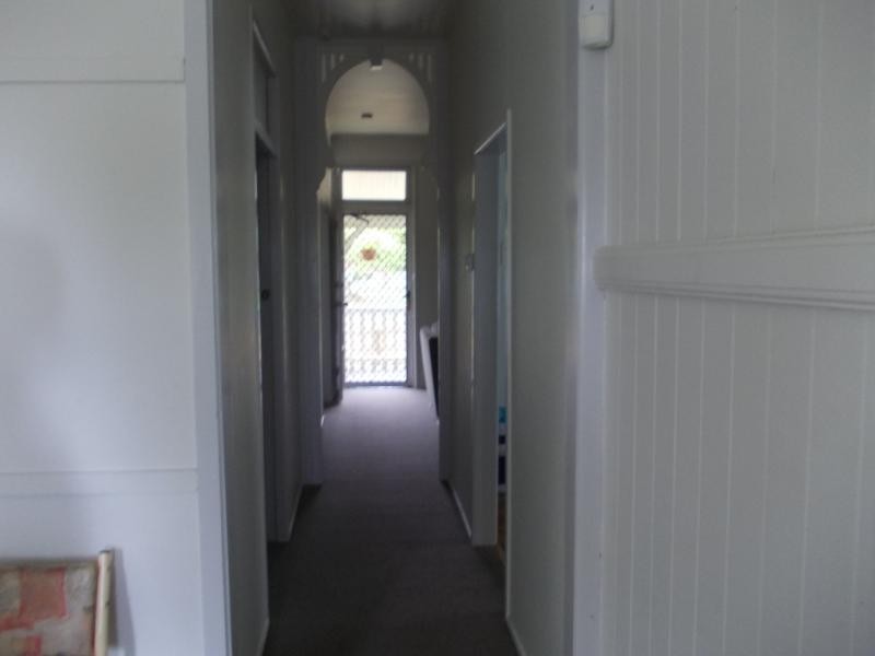 52 Railway Street, Booval QLD 4304