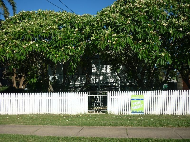 15 Pine Street, North Ipswich QLD 4305