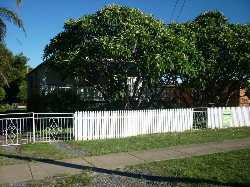 15 Pine Street, North Ipswich QLD 4305