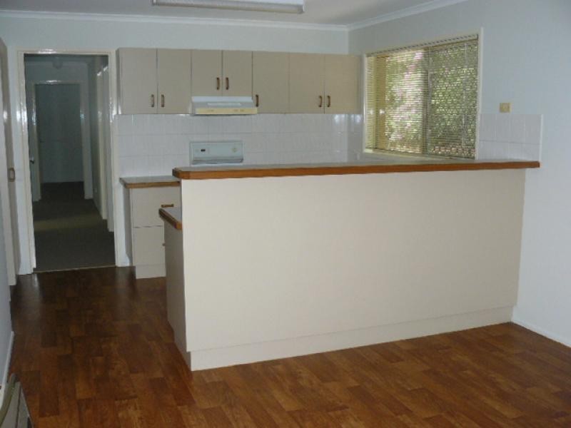 1 John Staines Crescent, North Ipswich QLD 4305