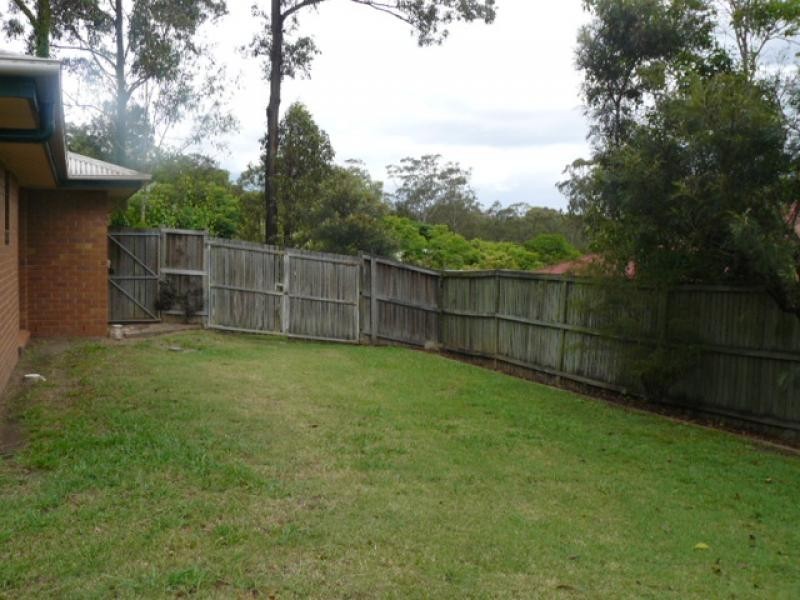 1 John Staines Crescent, North Ipswich QLD 4305