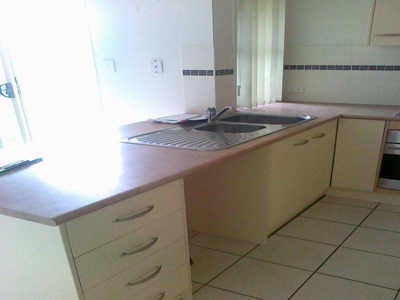 68 Anna Drive, Raceview QLD 4305