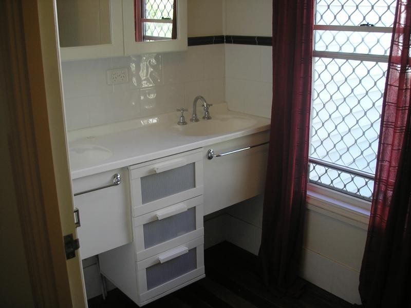 5 Lawrence Street, North Ipswich QLD 4305