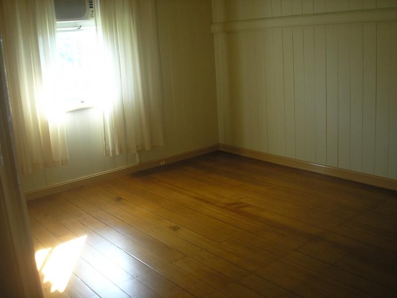 5 Lawrence Street, North Ipswich QLD 4305