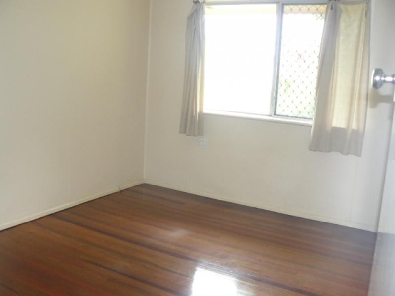 3/9 Green Street, Booval QLD 4304