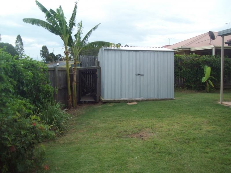 27 Des Arts Place, Wulkuraka QLD 4305