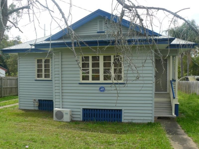 4 Casey Street, Leichhardt QLD 4305