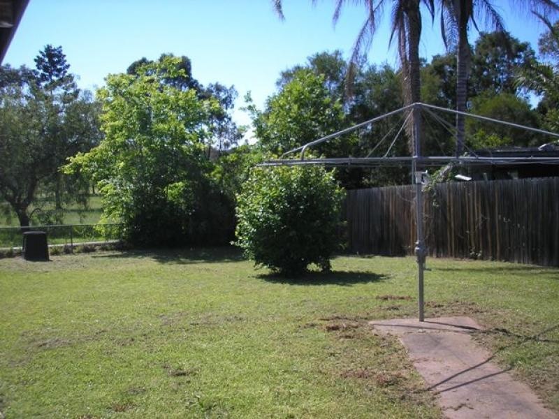 4 Casey Street, Leichhardt QLD 4305