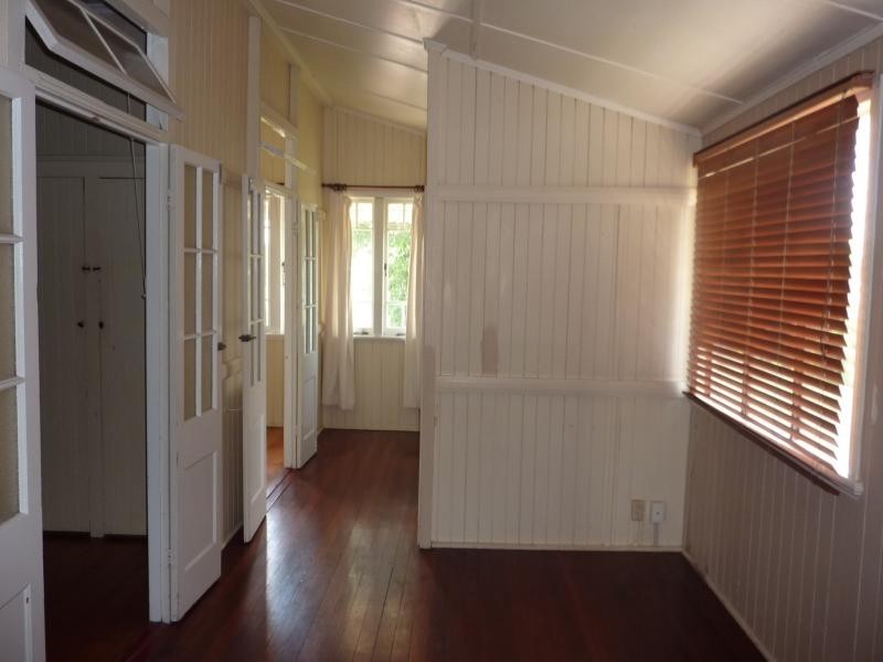 97 Chermside Road, East Ipswich QLD 4305