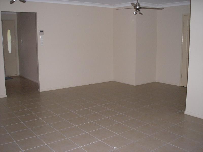 8 Tamar Street, Booval QLD 4304