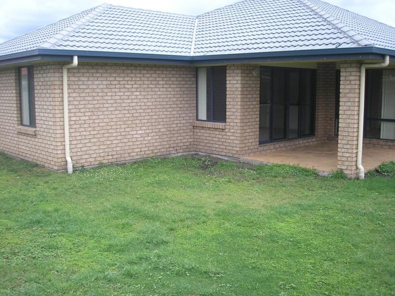 11 Dewhurst Crescent, Raceview QLD 4305