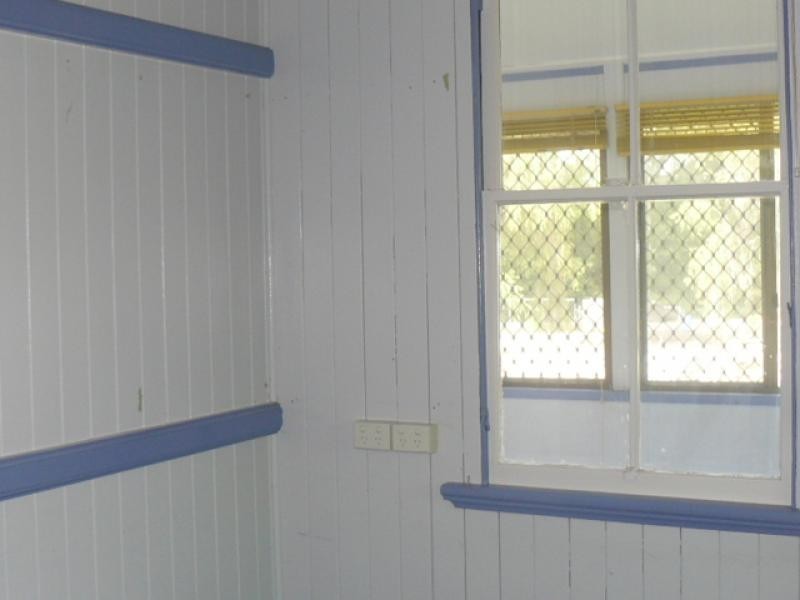 48 Flint Street, North Ipswich QLD 4305