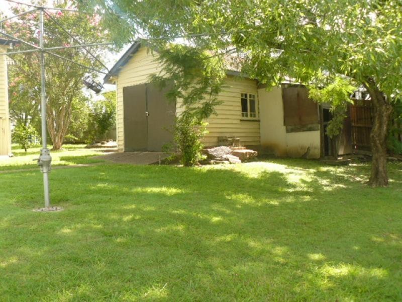 48 Flint Street, North Ipswich QLD 4305