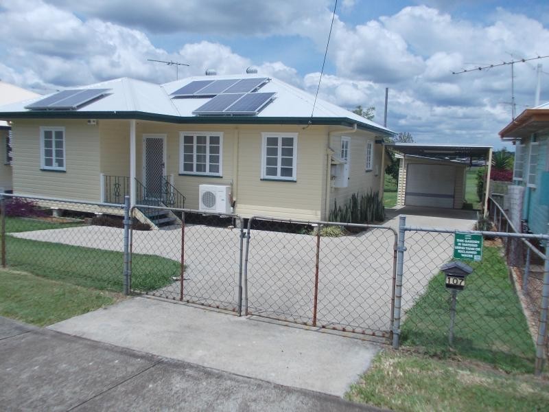 107 Blackstone Road, Silkstone QLD 4304