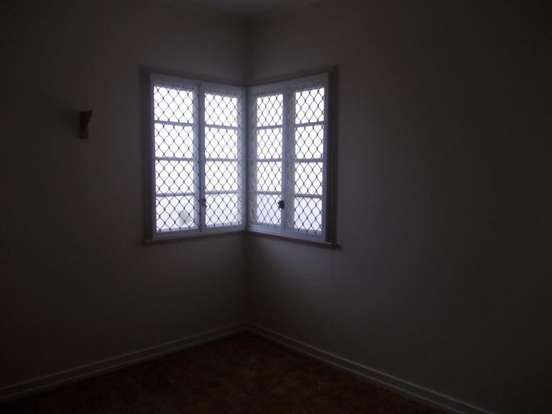 107 Blackstone Road, Silkstone QLD 4304