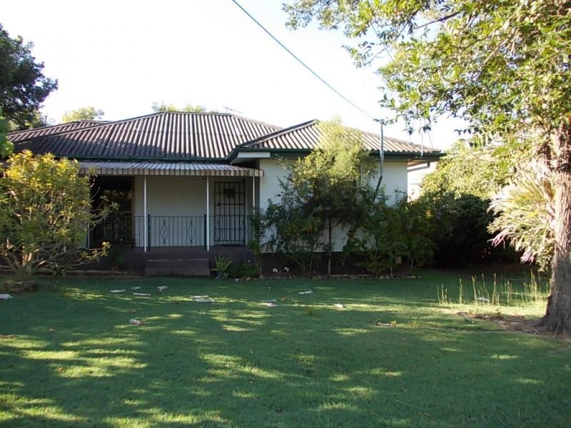 24 Railway Street, Booval QLD 4304