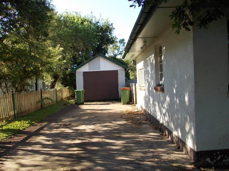 24 Railway Street, Booval QLD 4304