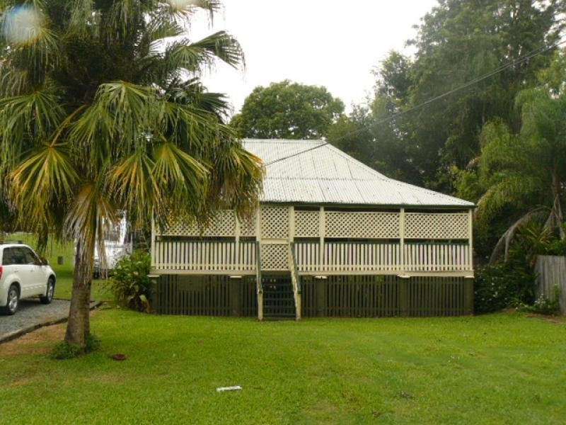 90 Warwick Road, Ipswich QLD 4305