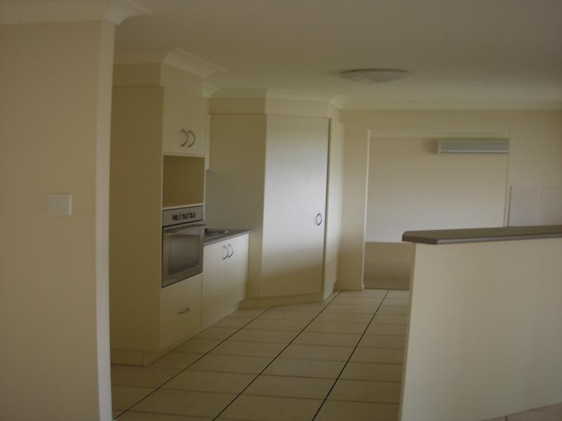 15 Sandhurst Place, Brassall QLD 4305
