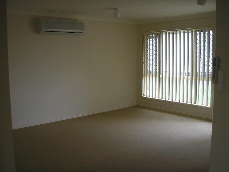 15 Sandhurst Place, Brassall QLD 4305