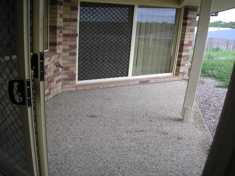 15 Sandhurst Place, Brassall QLD 4305