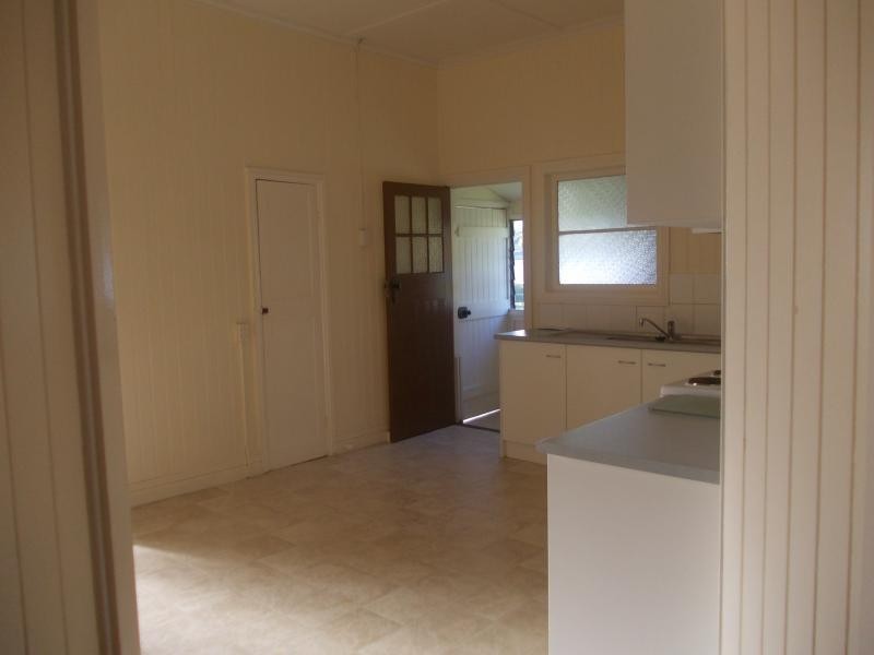 159 Blackstone Road, Silkstone QLD 4304