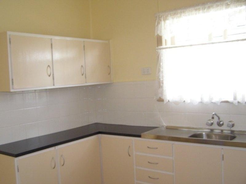 178 Glebe Road, Booval QLD 4304