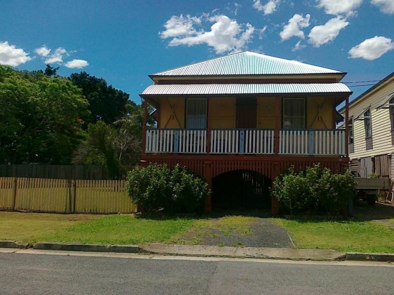 69 Darling Street, Ipswich QLD 4305
