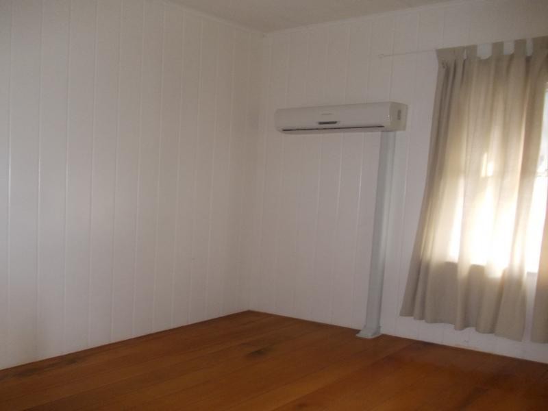 69 Darling Street, Ipswich QLD 4305