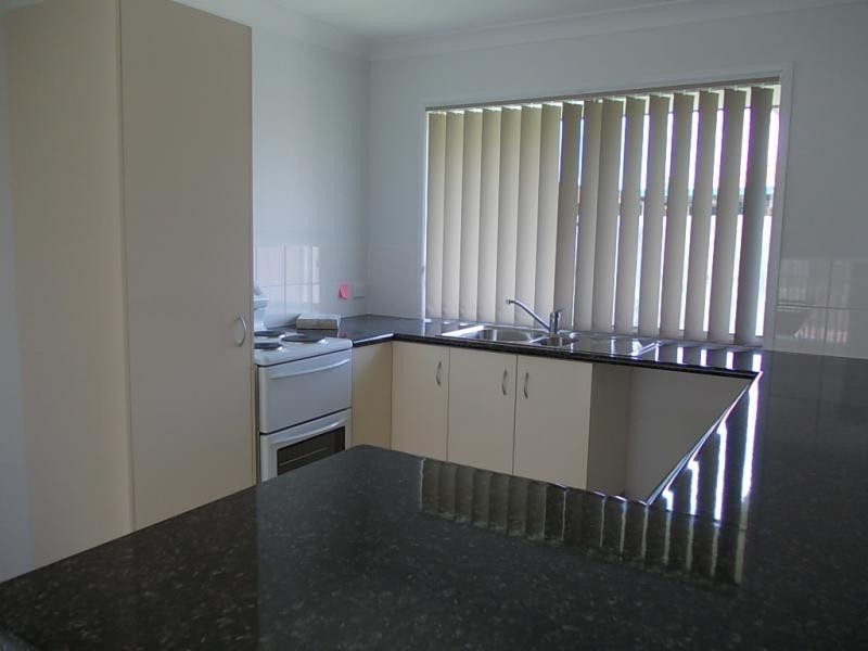 51 Selwyn Street, North Booval QLD 4304