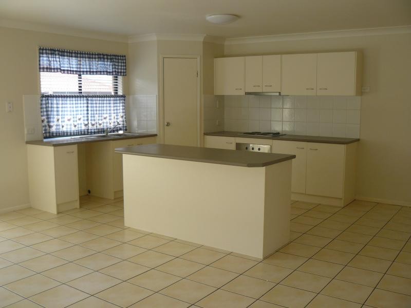 60 Anna Drive, Raceview QLD 4305