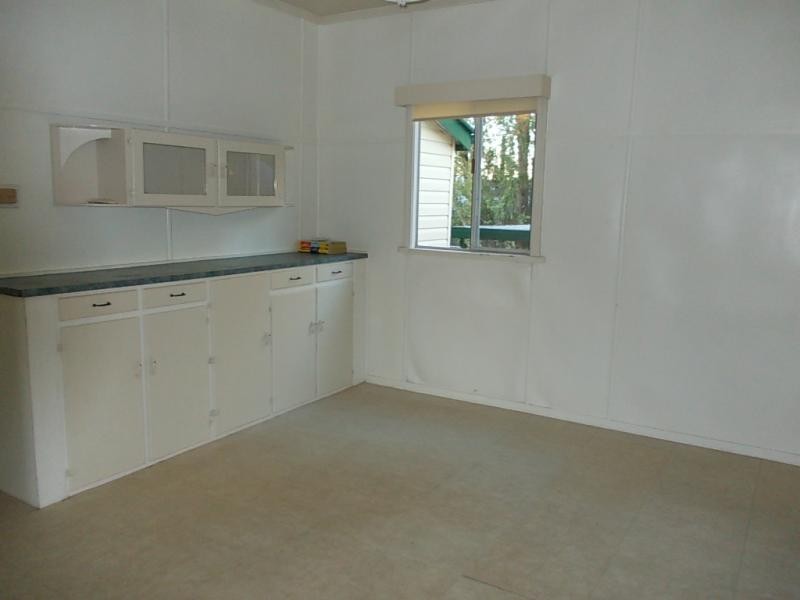 38 Hayes Street, Brassall QLD 4305
