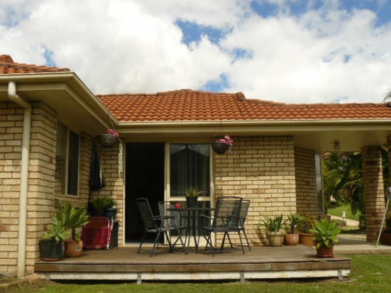 8 Morris Street, Flinders View QLD 4305