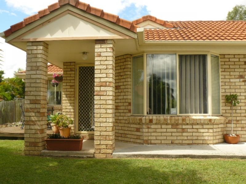 8 Morris Street, Flinders View QLD 4305