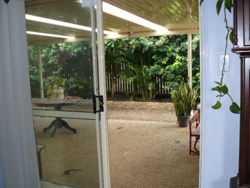 8 Morris Street, Flinders View QLD 4305