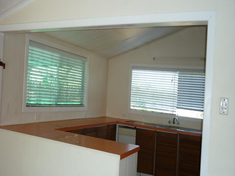 18 Green Street, Booval QLD 4304