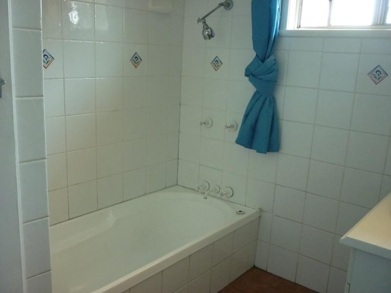 243 Whitehill Road, Raceview QLD 4305
