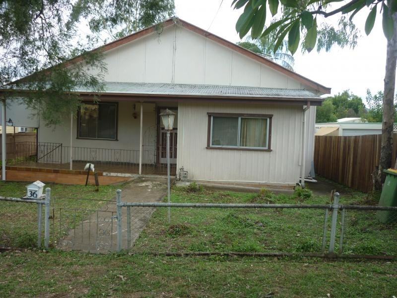 36 Whitehill Road, Eastern Heights QLD 4305
