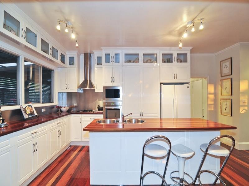 15 Deebing Street, West Ipswich QLD 4305