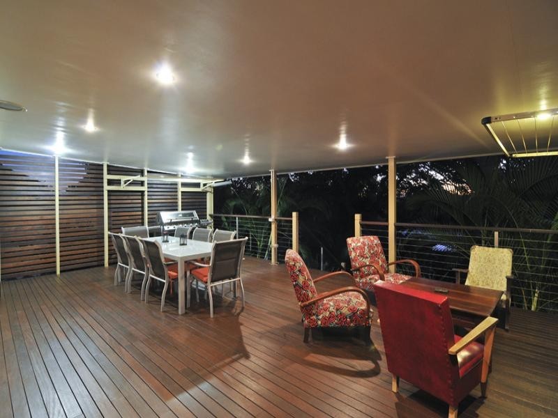 15 Deebing Street, West Ipswich QLD 4305