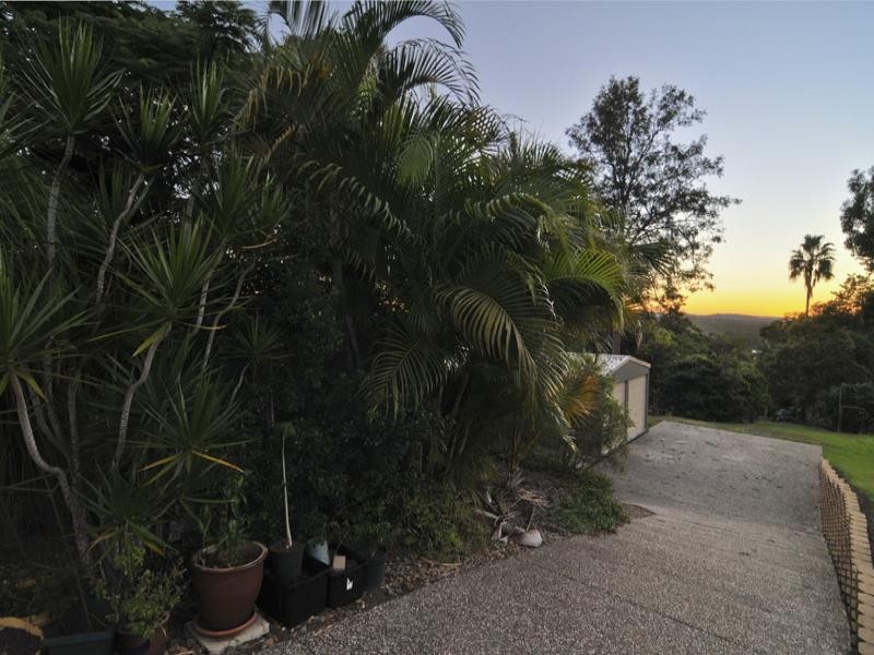 15 Deebing Street, West Ipswich QLD 4305