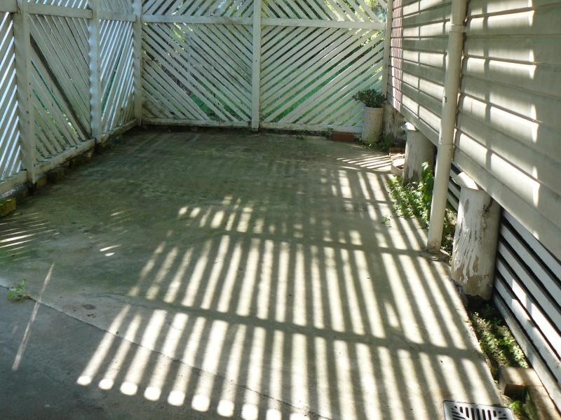 11 Edward Street, One Mile QLD 4305