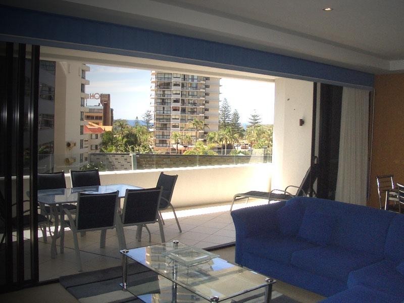 Broadbeach QLD 4218