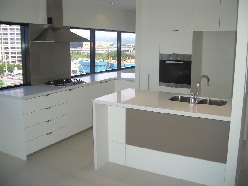 Broadbeach QLD 4218