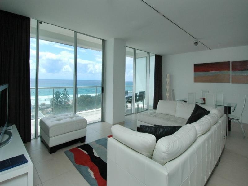 504/159 Old Burleigh Rd, Broadbeach QLD 4218