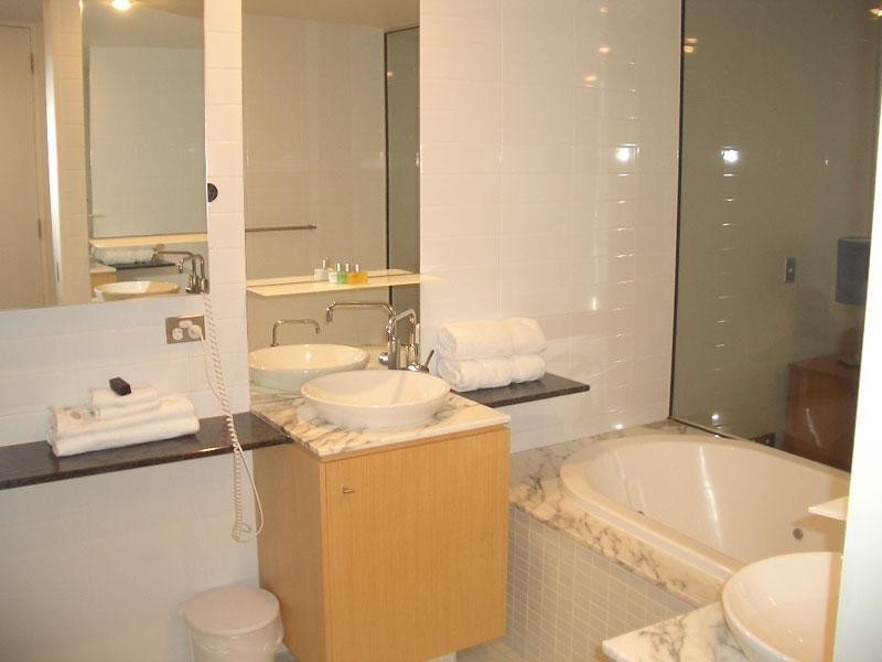 Broadbeach QLD 4218